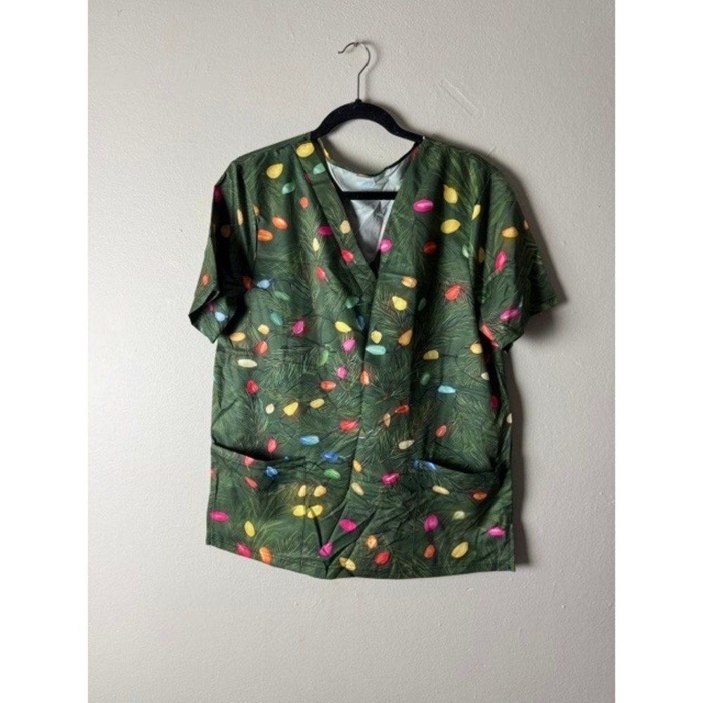 Christmas Tree Lights Scrub Top Green V-Neck Holiday Medical Uniform Medium